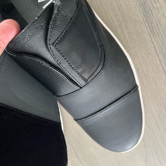 Calvin Klein Mens  sneakers | Shoes | new, never worn‼️some paint peeled off‼️ - Picture 9 of 10